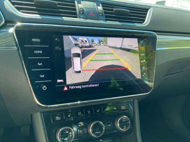 Fahrzeugbild eines Skoda Superb