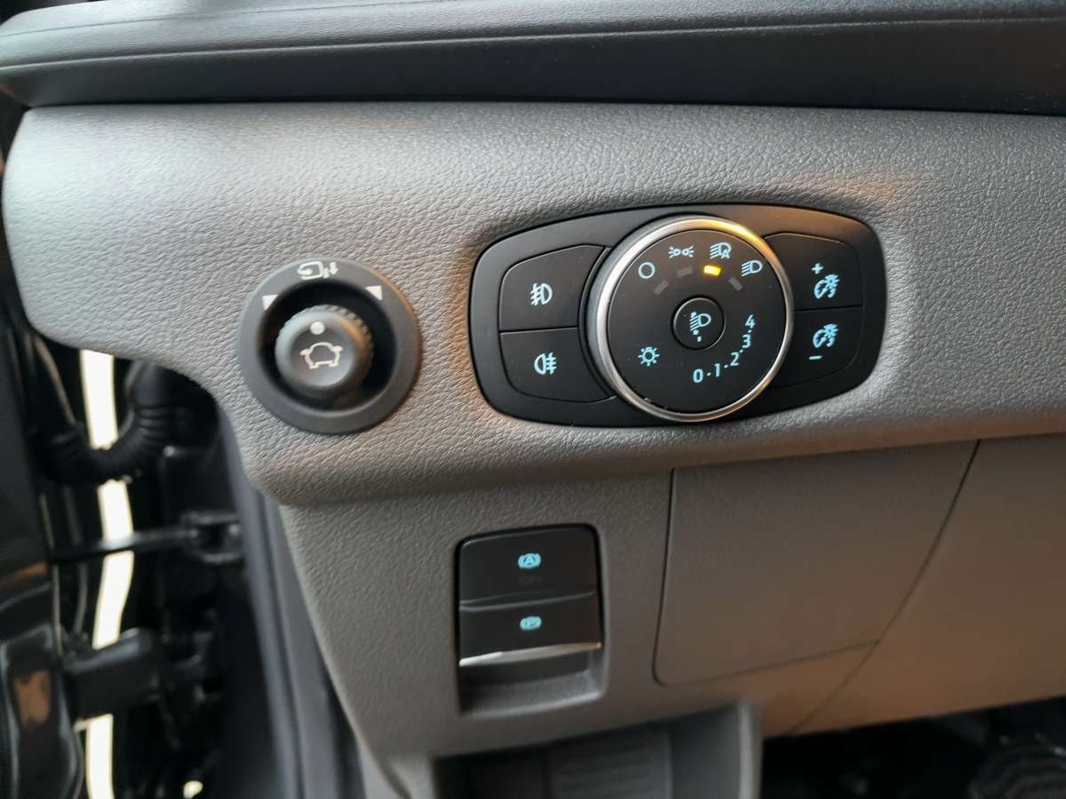 Fahrzeugbild eines Ford Transit