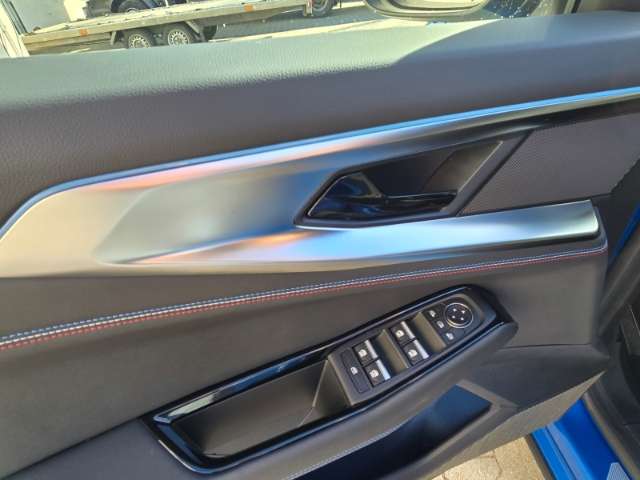 Fahrzeugbild eines Renault Rafale