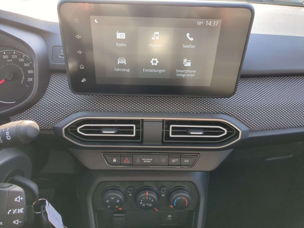 Fahrzeugbild eines Dacia Jogger