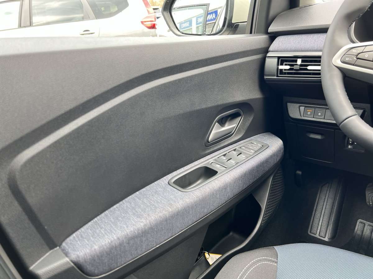 Fahrzeugbild eines Dacia Sandero