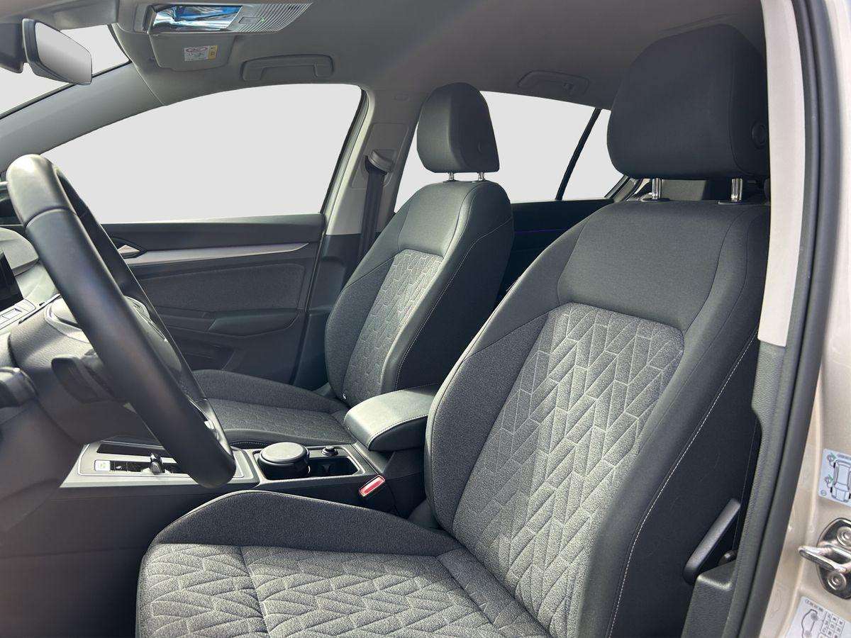 Fahrzeugbild eines Volkswagen Golf