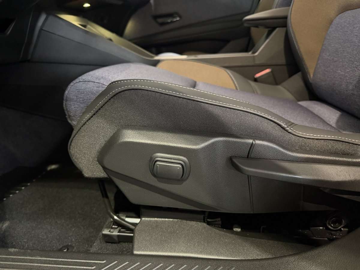 Fahrzeugbild eines Renault 5 E-TECH