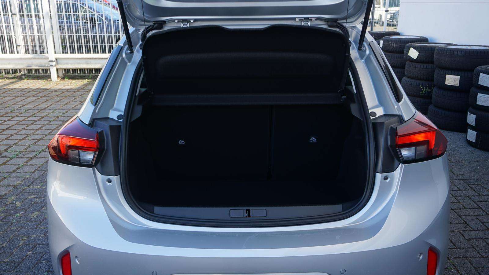 Fahrzeugbild eines Opel Corsa