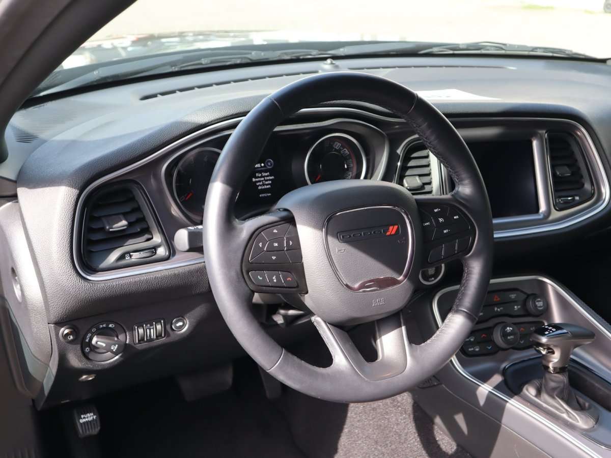 Fahrzeugbild eines Dodge Challenger