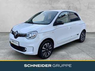 Schräge Frontansicht auf einen Renault Twingo , freigestellt