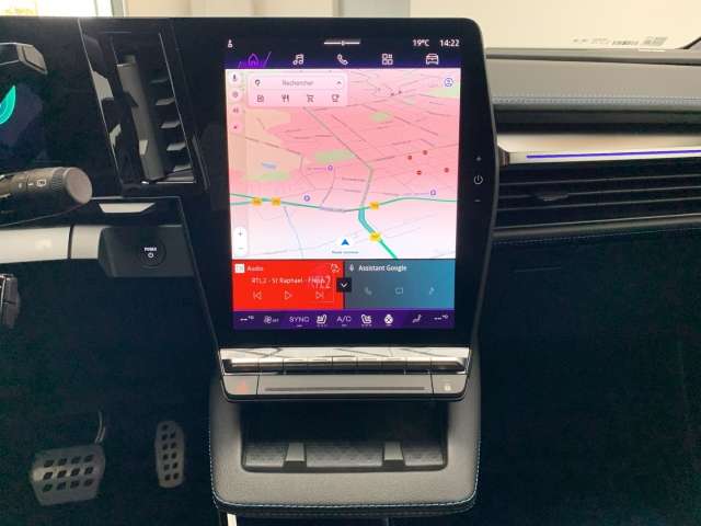Fahrzeugbild eines Renault Scenic E-TECH