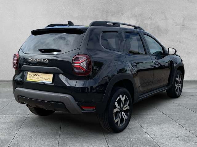 Fahrzeugbild eines Dacia Duster