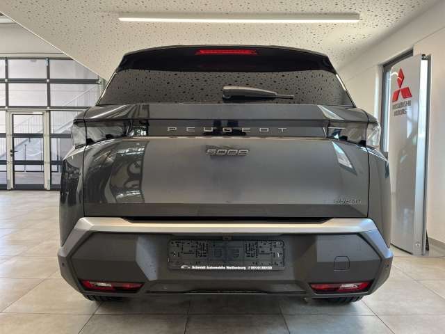 Fahrzeugbild eines Peugeot 5008