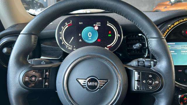 Fahrzeugbild eines MINI COOPER