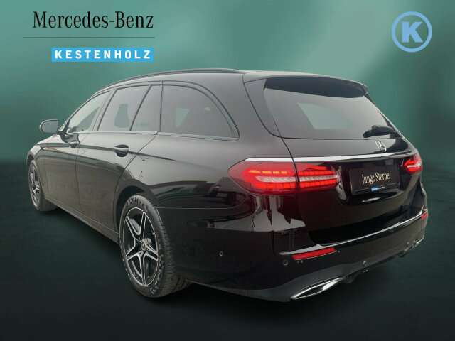 Fahrzeugbild eines Mercedes-Benz E-Klasse