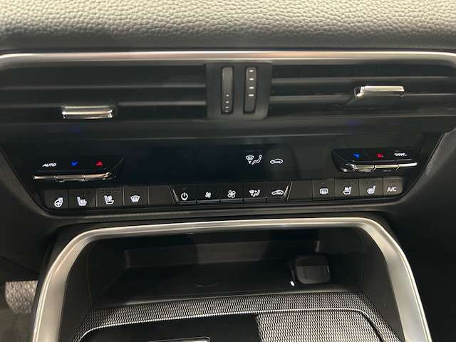 Fahrzeugbild eines Mazda CX-60