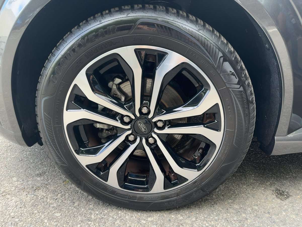 Fahrzeugbild eines Ford Puma