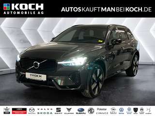 Schräge Frontansicht auf einen Volvo XC60 , freigestellt