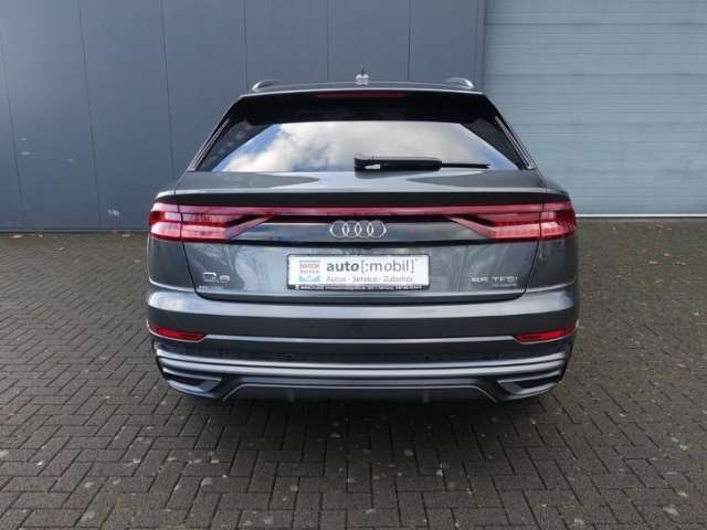 Fahrzeugbild eines Audi Q8