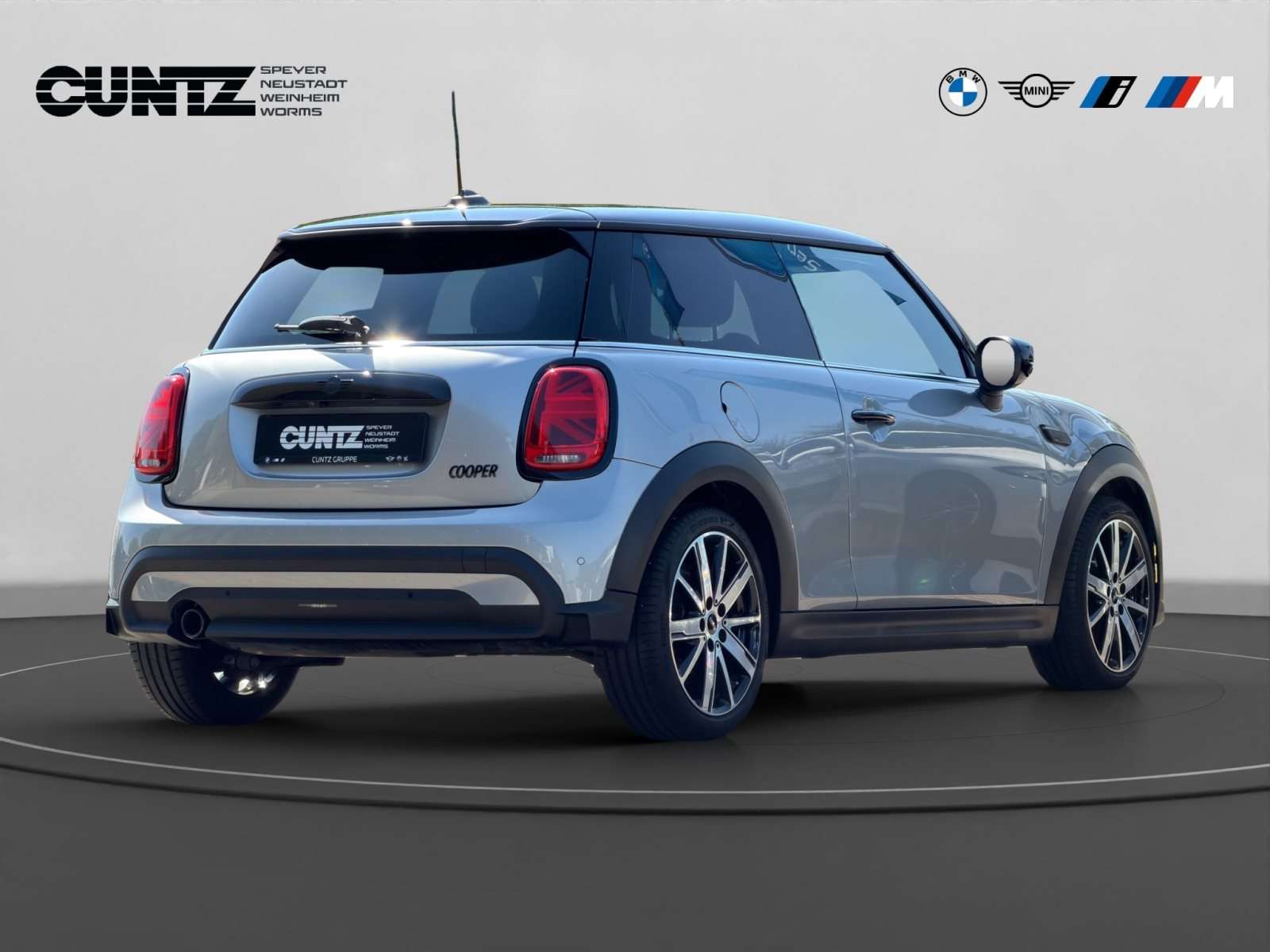 Fahrzeugbild eines MINI COOPER