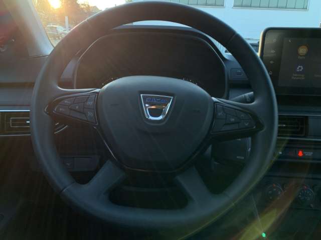 Fahrzeugbild eines Dacia Sandero