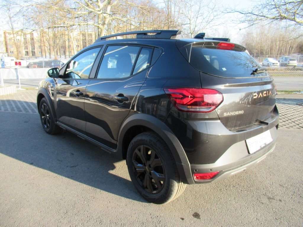 Fahrzeugbild eines Dacia Sandero