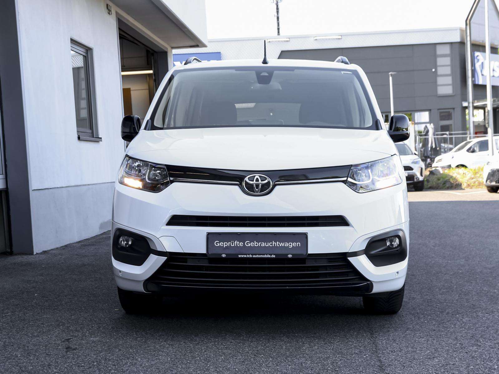 Fahrzeugbild eines Toyota Proace City