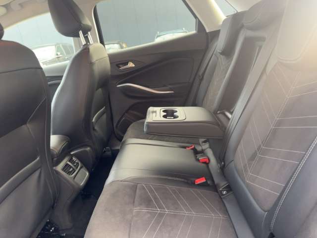 Fahrzeugbild eines Opel Grandland X