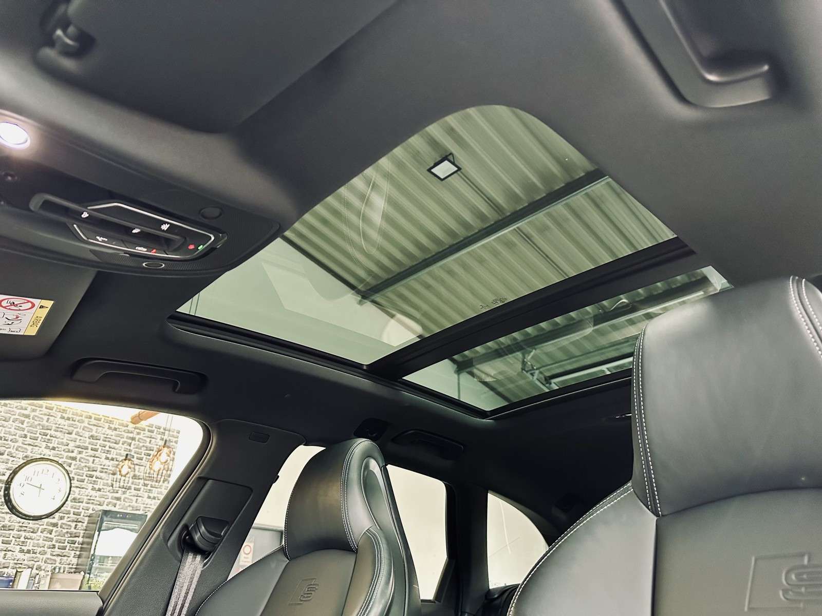 Fahrzeugbild eines Audi S4