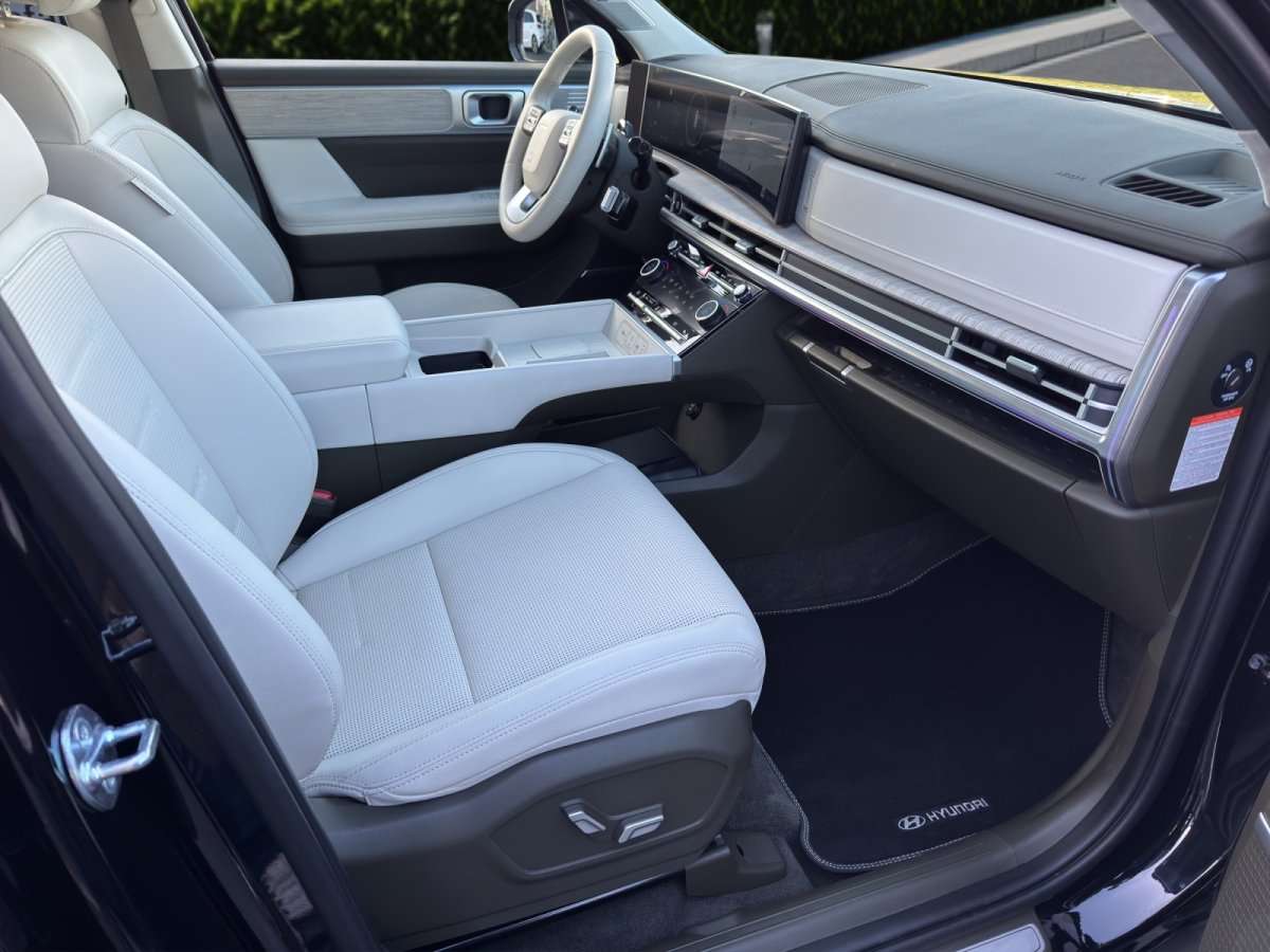 Fahrzeugbild eines Hyundai Santa Fe