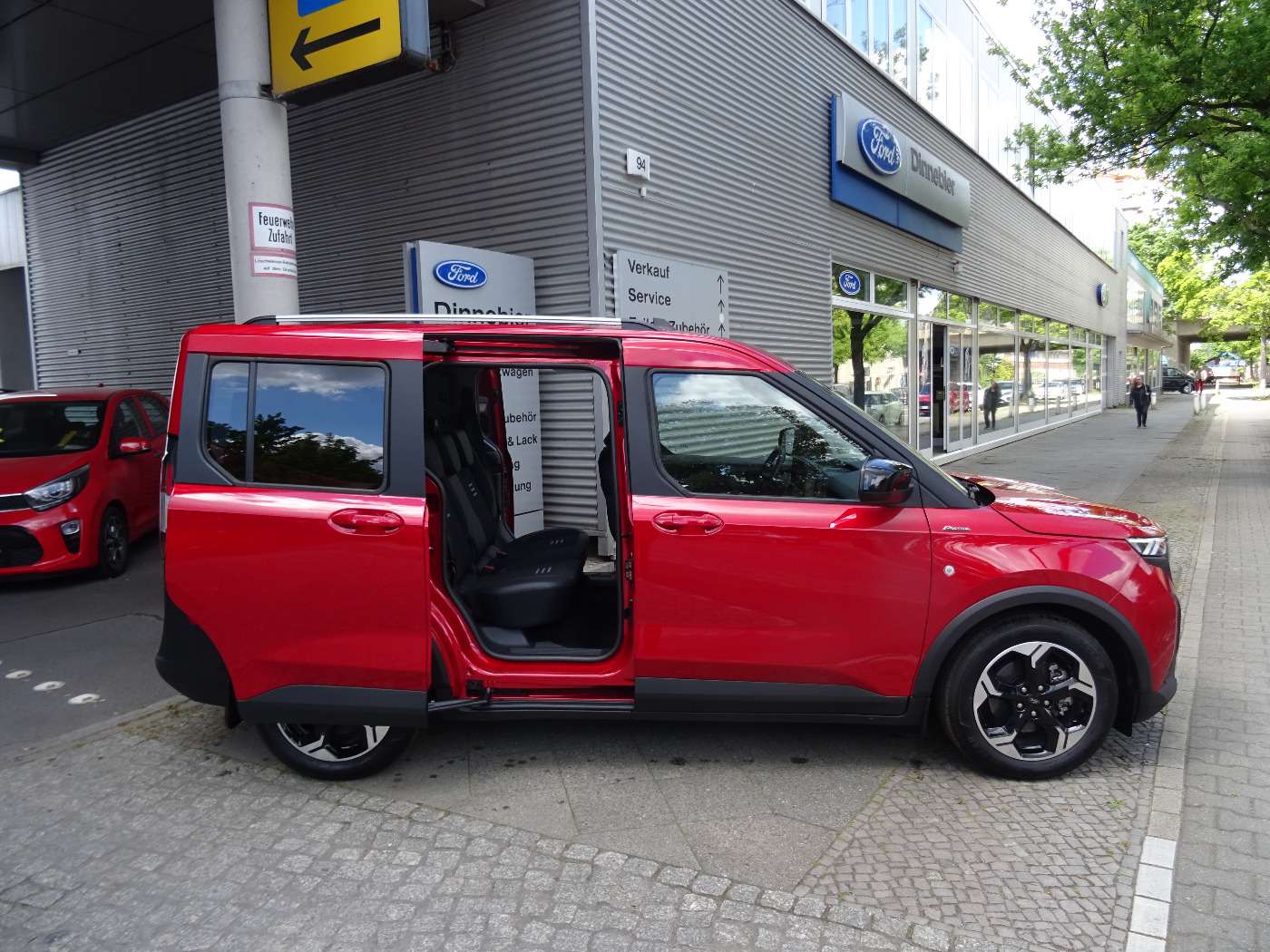 Fahrzeugbild eines Ford Tourneo Courier