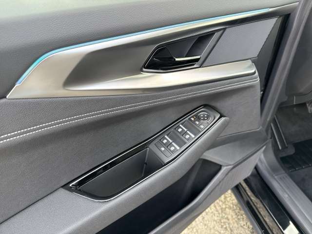 Fahrzeugbild eines Renault Rafale