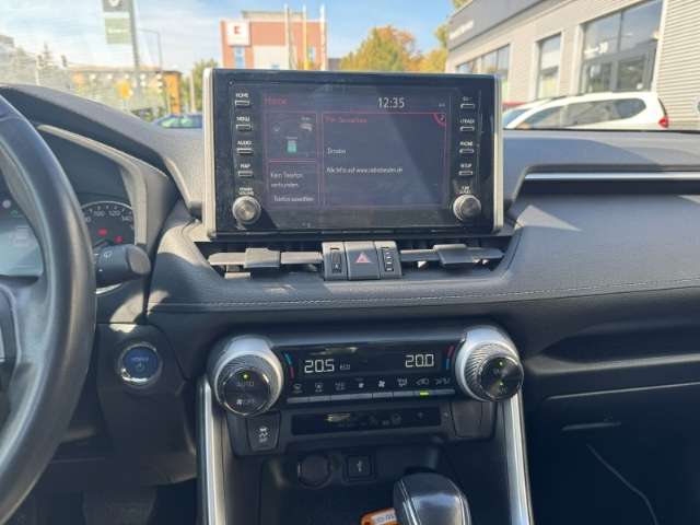 Fahrzeugbild eines Toyota RAV4