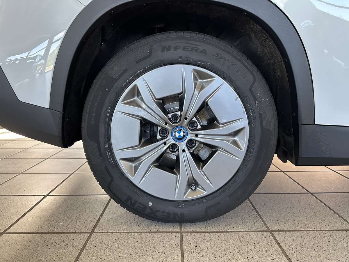 Fahrzeugbild eines BMW iX1