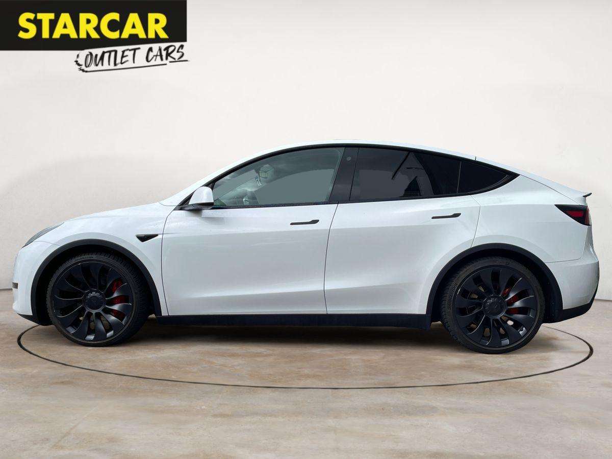 Fahrzeugbild eines TESLA Model Y