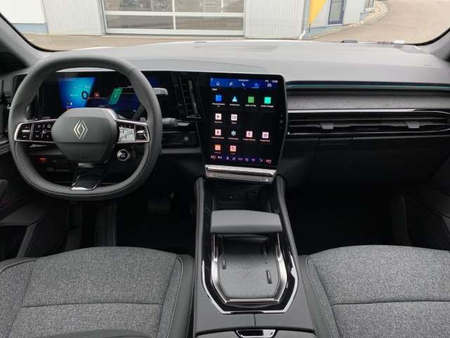 Fahrzeugbild eines Renault Rafale