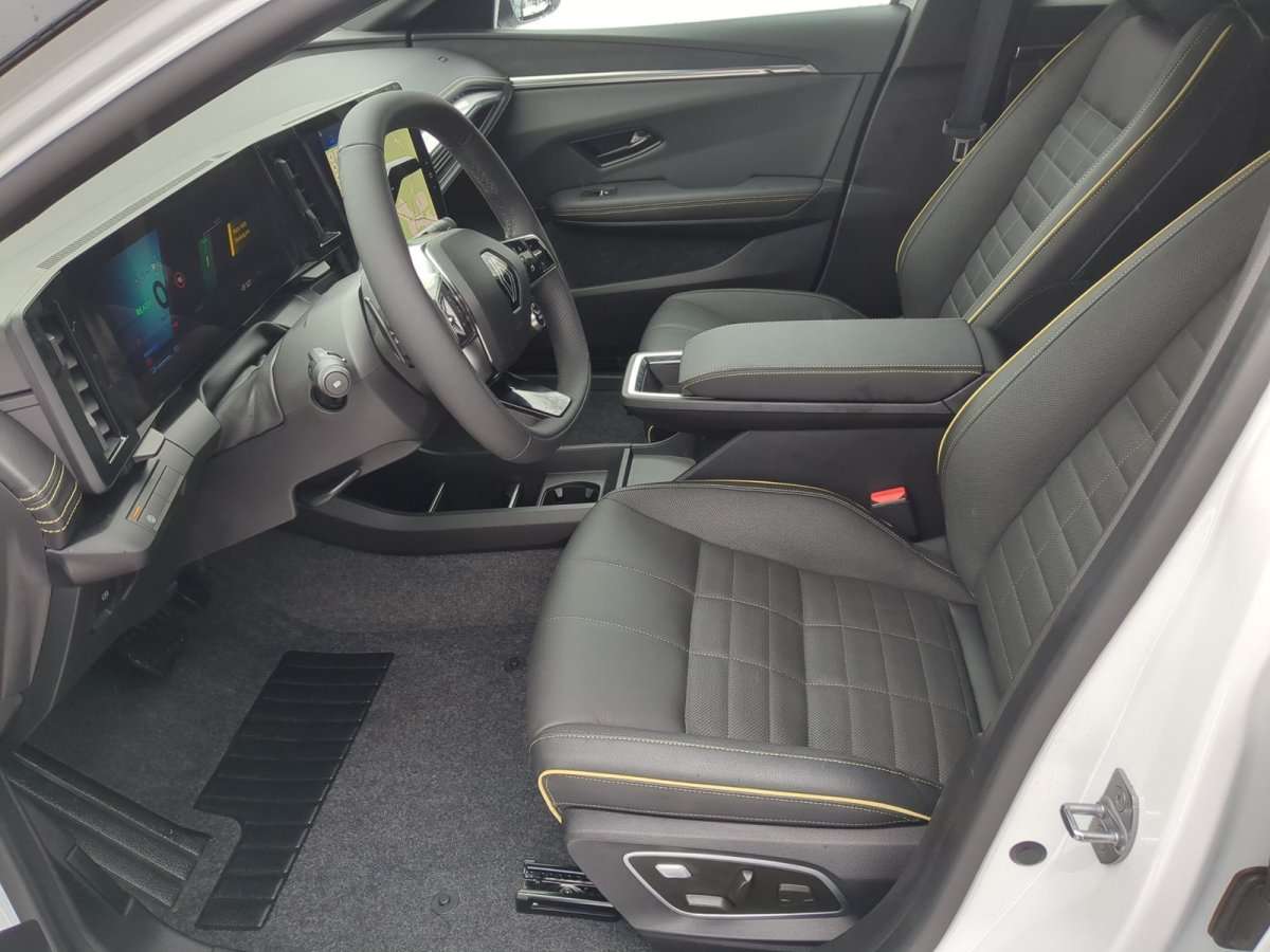 Fahrzeugbild eines Renault Megane E-TECH