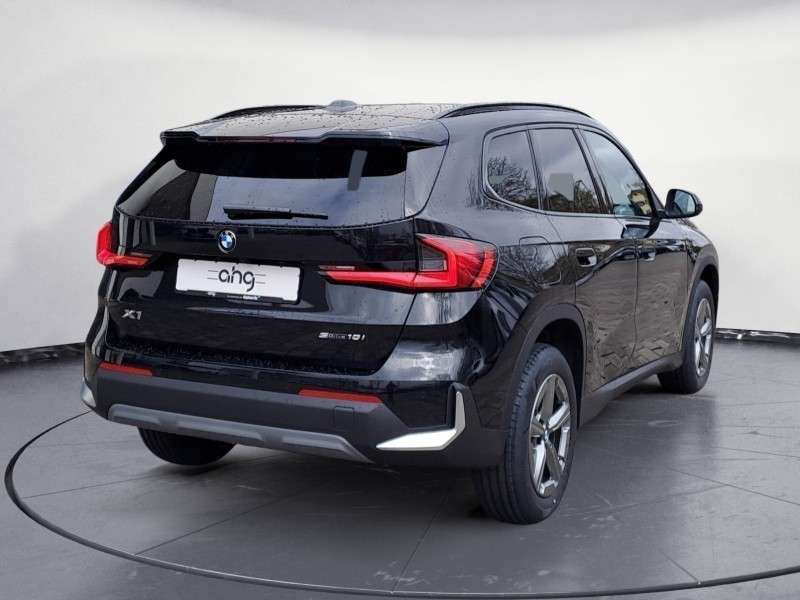 Fahrzeugbild eines BMW X1