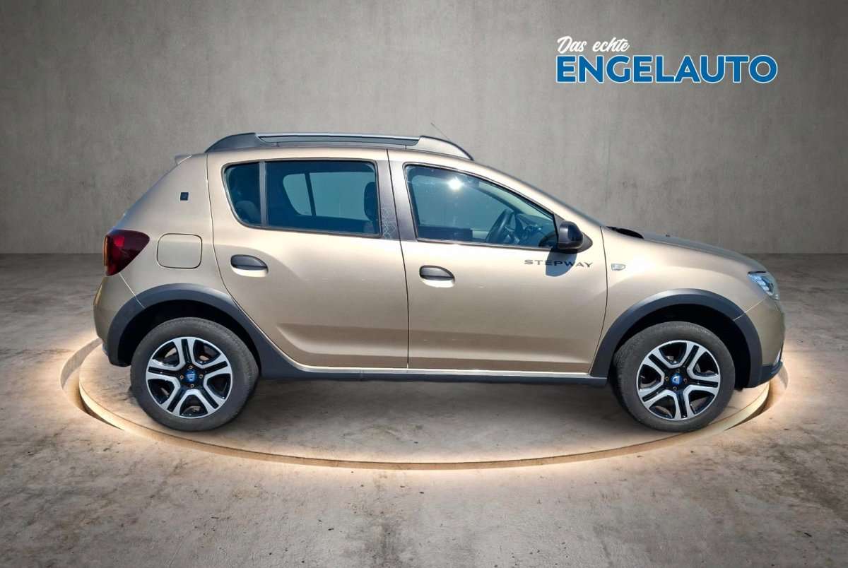 Fahrzeugbild eines Dacia Sandero