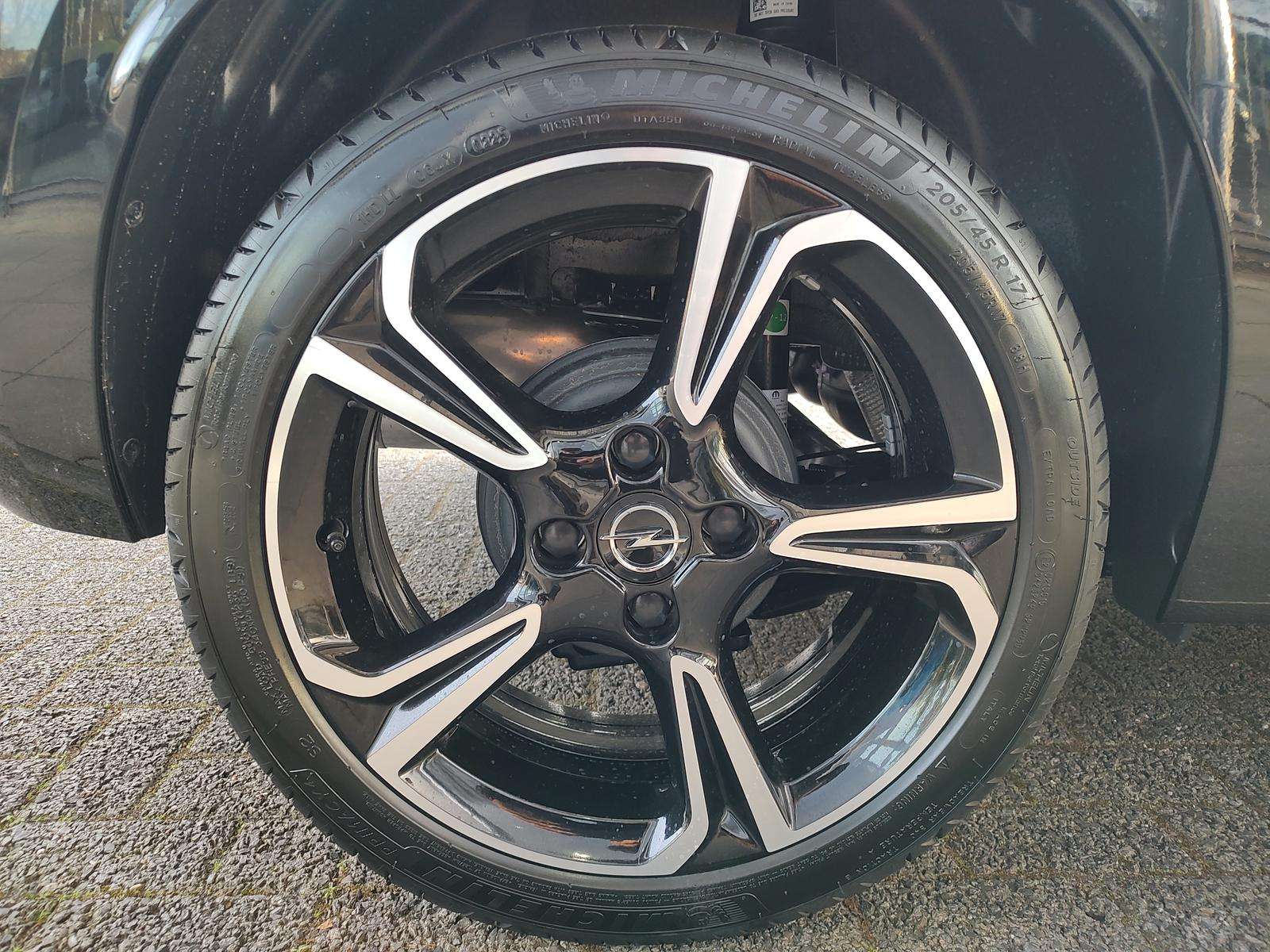 Fahrzeugbild eines Opel Corsa
