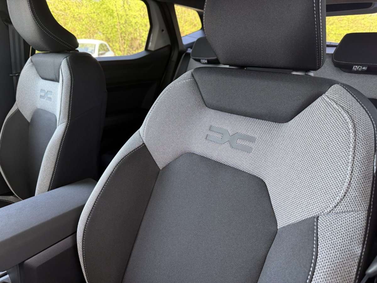 Fahrzeugbild eines Dacia Duster