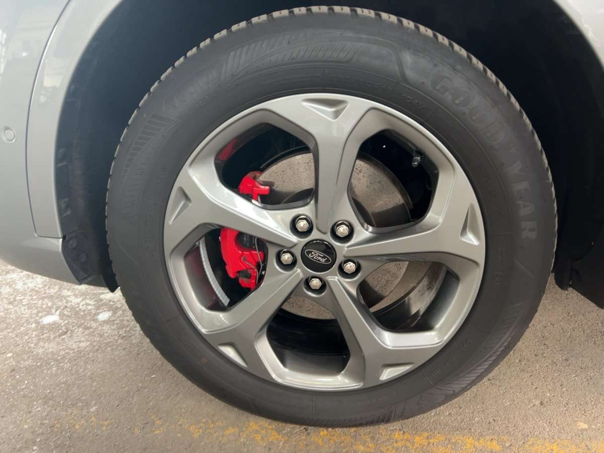 Fahrzeugbild eines Ford Kuga