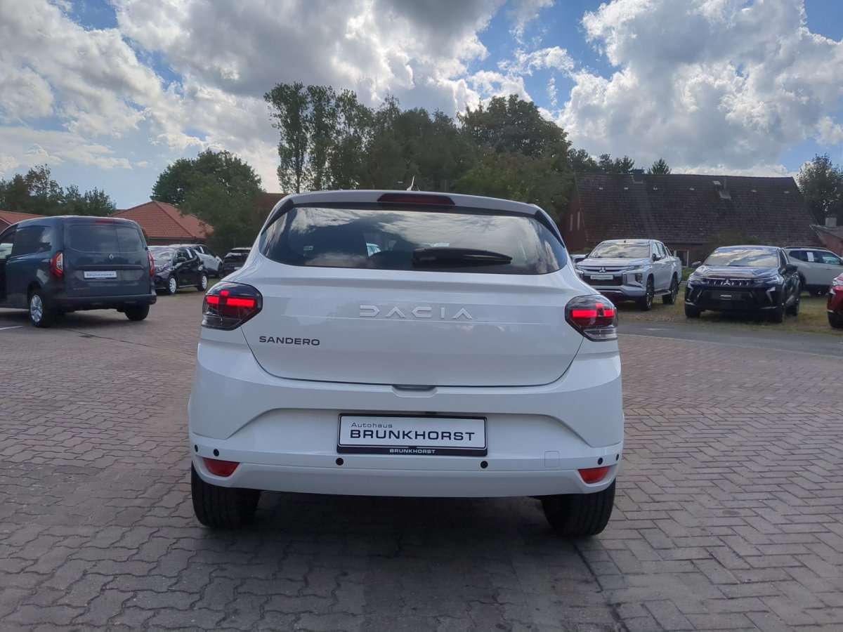 Fahrzeugbild eines Dacia Sandero