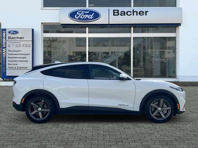Fahrzeugbild eines Ford Mustang Mach-E