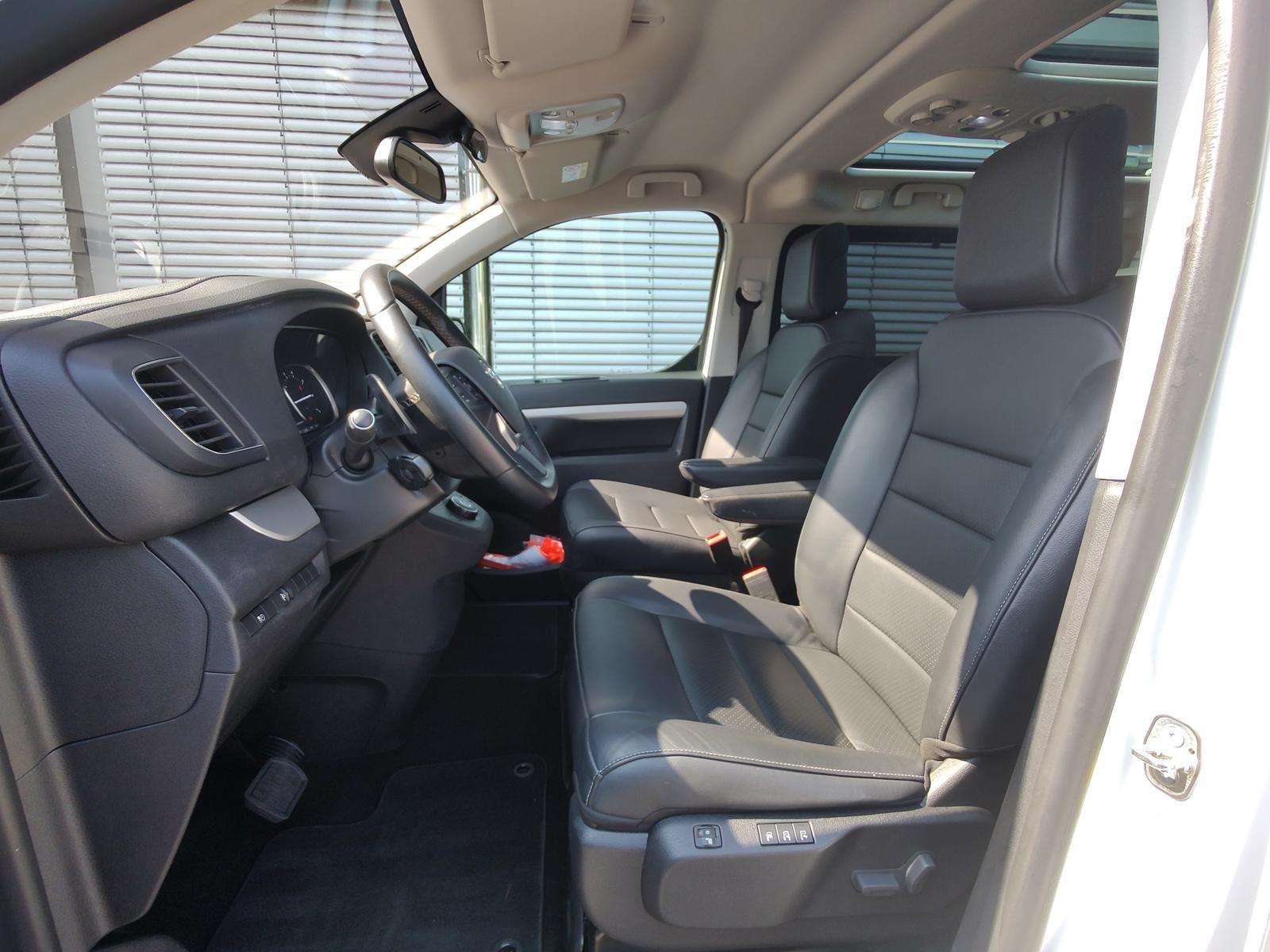 Fahrzeugbild eines Opel Zafira Life