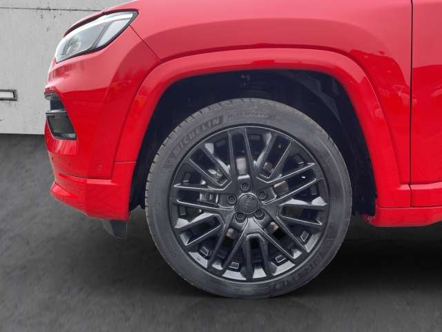 Fahrzeugbild eines Jeep Compass