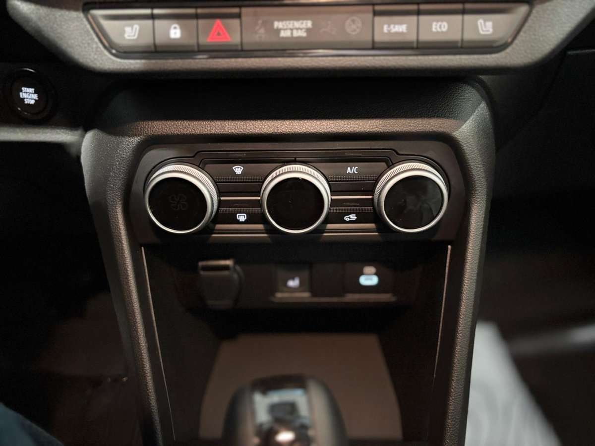 Fahrzeugbild eines Dacia Jogger