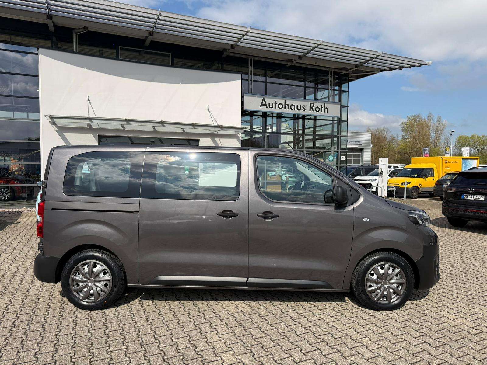 Fahrzeugbild eines Toyota Proace
