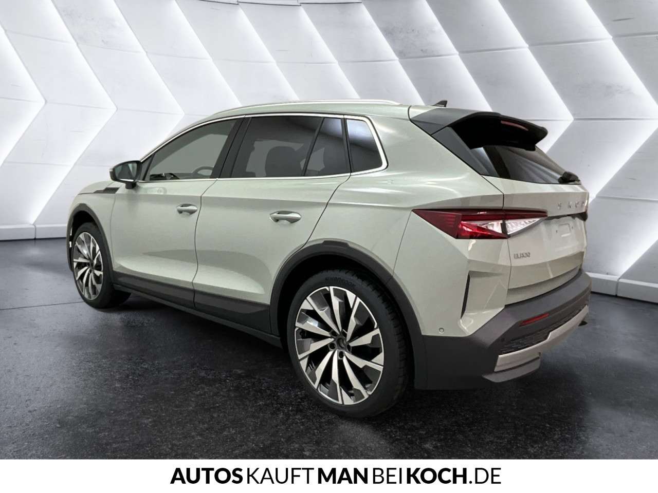 Fahrzeugbild eines Skoda ELROQ