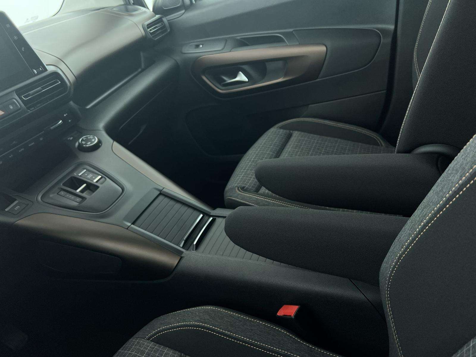 Fahrzeugbild eines Peugeot Rifter