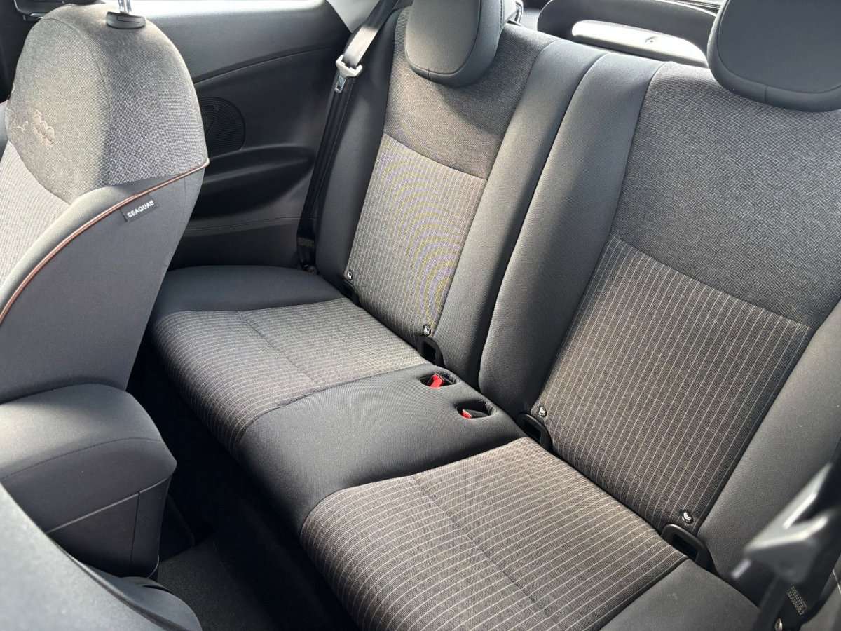 Fahrzeugbild eines Fiat 500