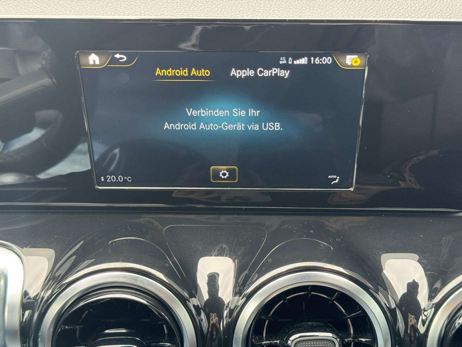 Fahrzeugbild eines Mercedes-Benz GLB