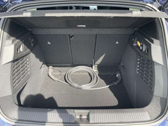 Fahrzeugbild eines Renault Scenic E-TECH