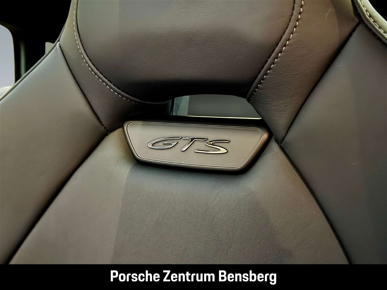 Fahrzeugbild eines Porsche Panamera